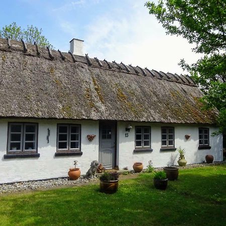 Feriehus Strataekt Bindingsvaerksidyl Villa มาริโบ ภายนอก รูปภาพ